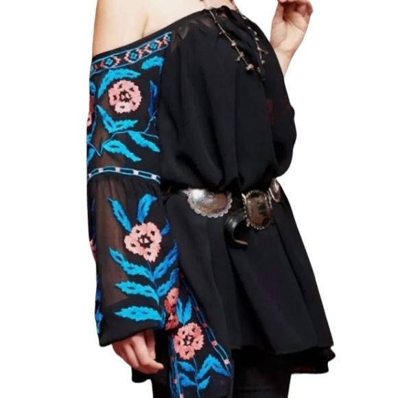 Roja Black Embroidered Tunic Top Blouse Size Medium Boho Peasant Floral - Picture 3 of 15